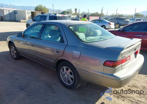 1999 Toyota Camry Le V6 from USA, damaged, VIN 4T1BF22K6XU081960